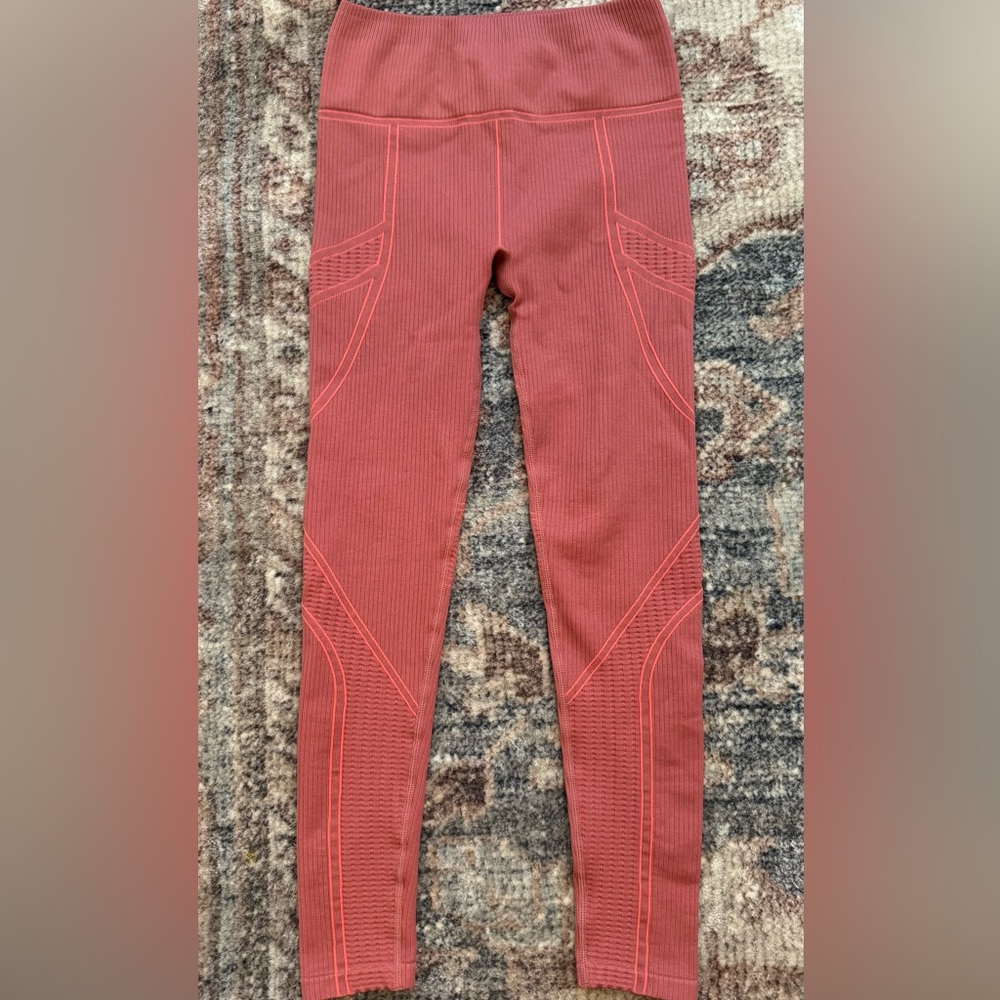 Women’s Fabletic Workout Leggings Size Small